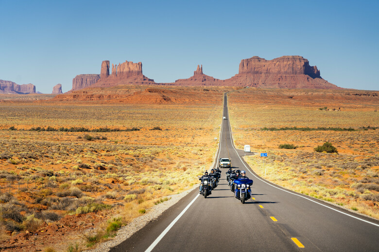 Viaje en moto con guía por el Lejano Oeste™